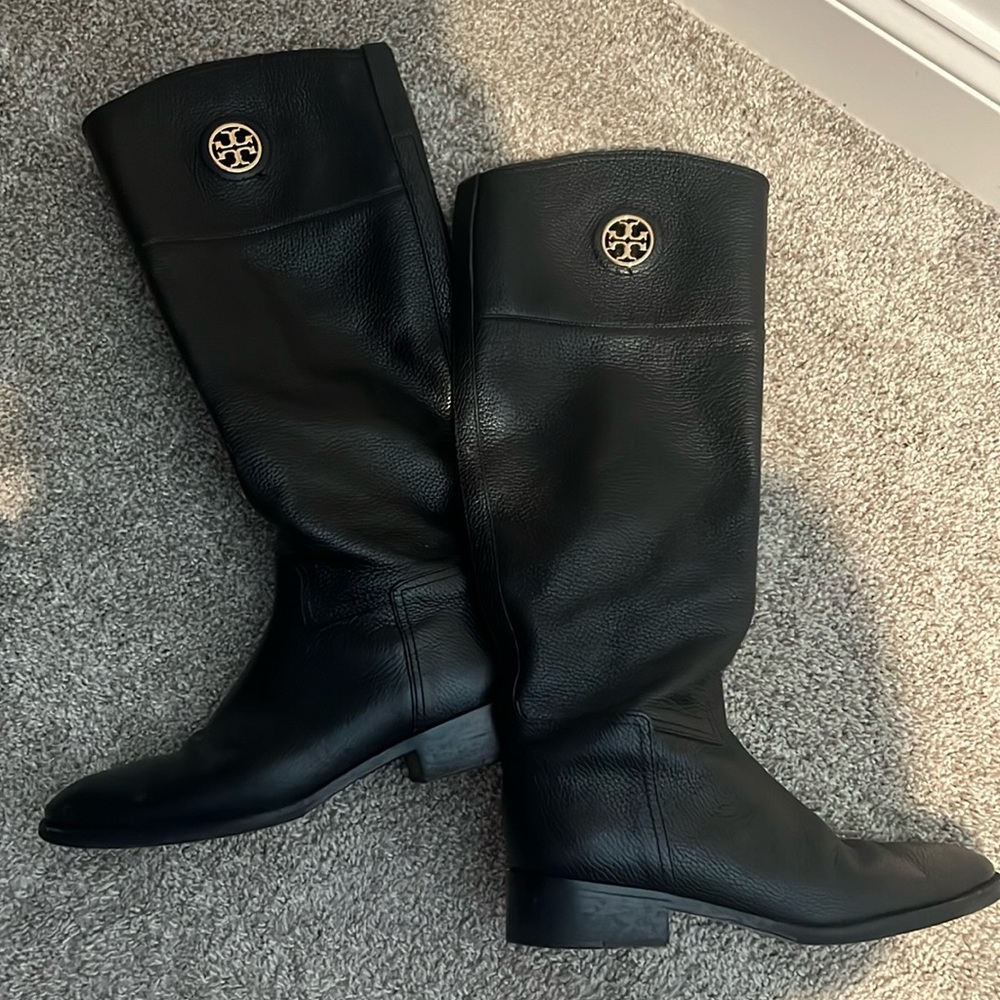 Tory Burch boots size 10